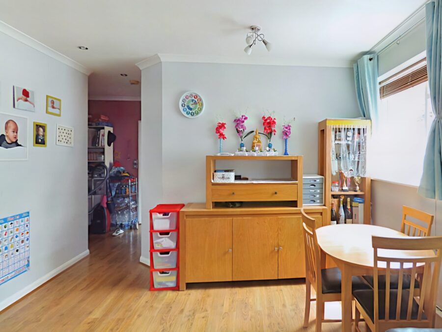 Eastmead Avenue, Greenford, UB6